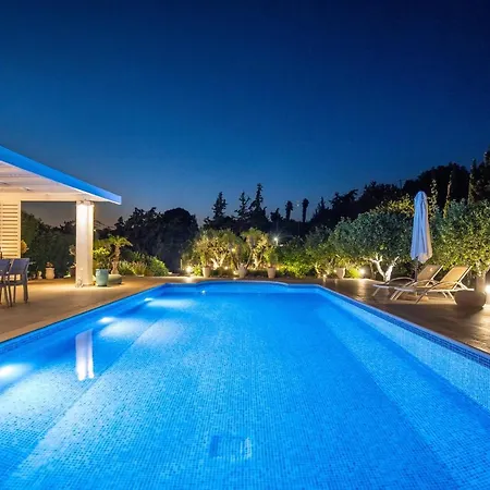 בית נופש Antigone Estate Koskinou (Rhodes)