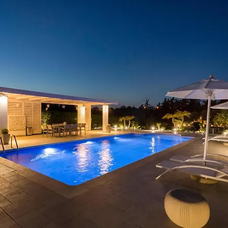 Antigone Estate *
