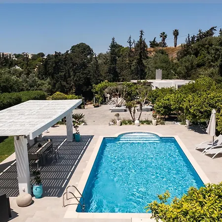 بيت للعطل Antigone Estate *