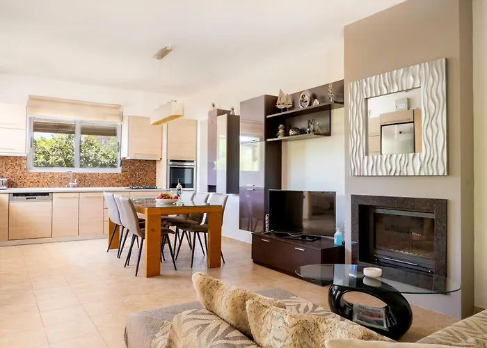 بيت للعطل Antigone Estate