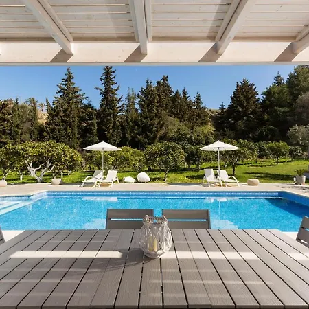 Antigone Estate 펜션 *